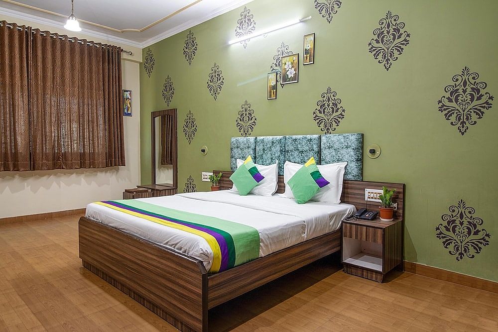 Treebo New Rockwell Vivek Vihar Deluxe Double Room 6