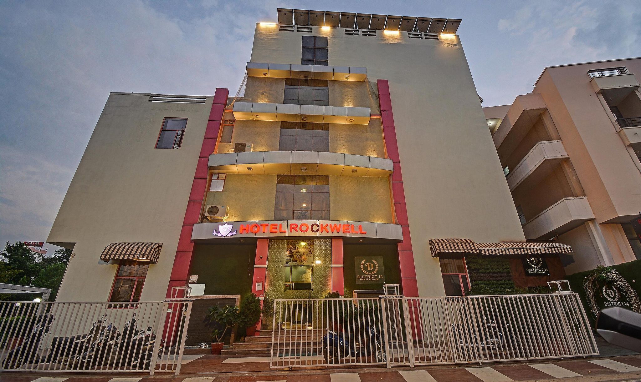 undefined Treebo New Rockwell Vivek Vihar