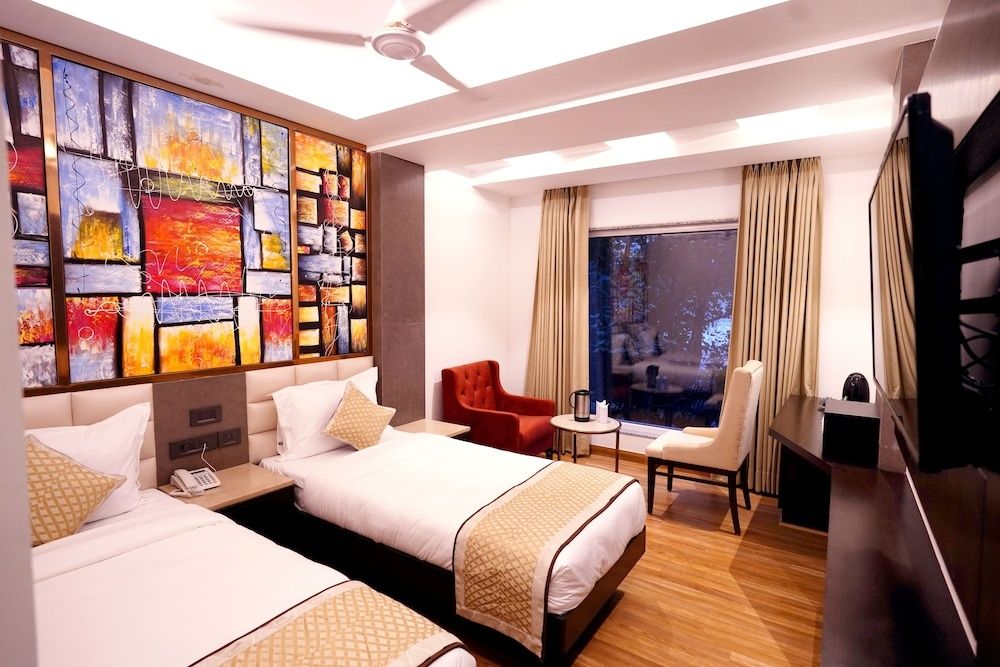 Hotel City Pride Deluxe Room 3