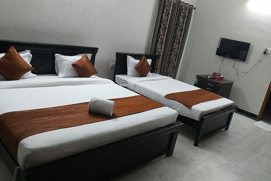 Deccan Prime Banjara Deluxe Room