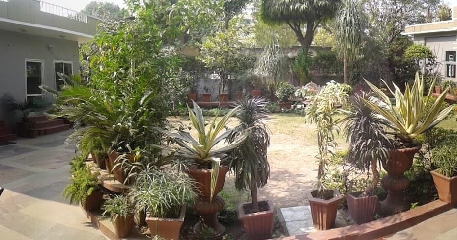 Rajdhani Hotel