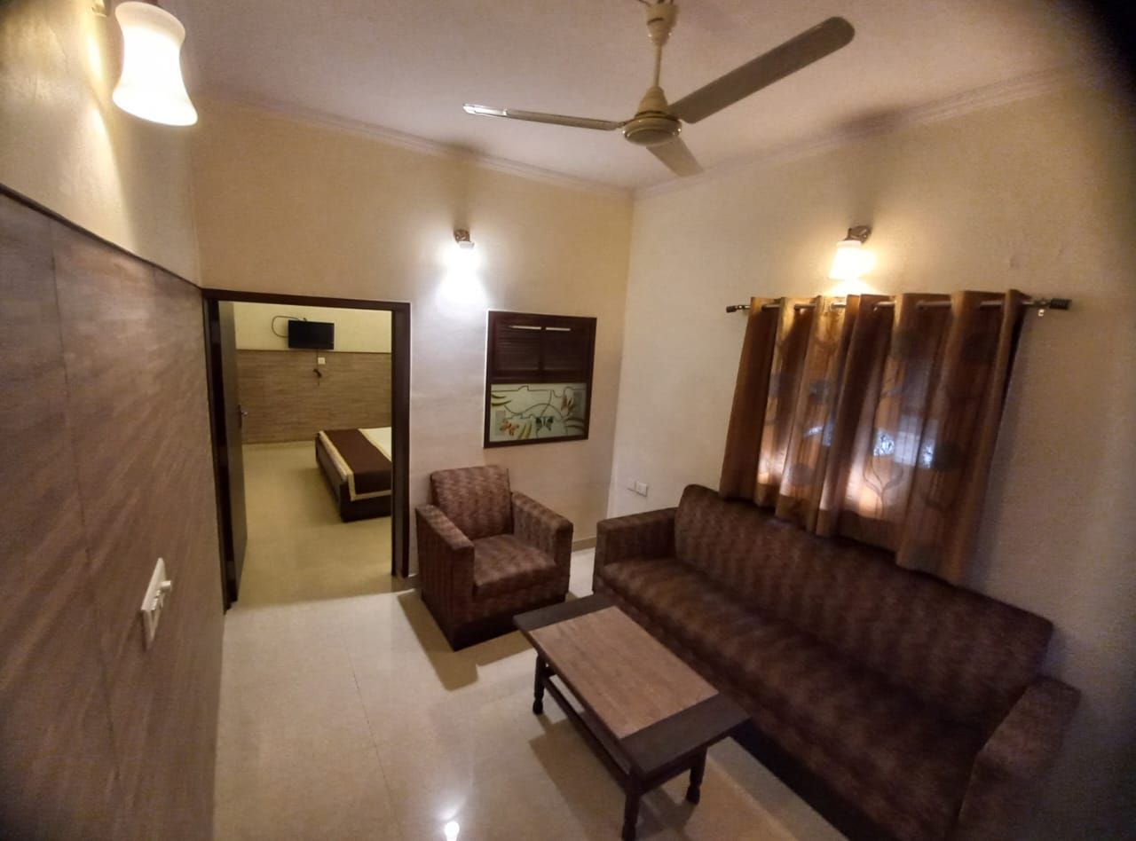 Rajdhani Hotel