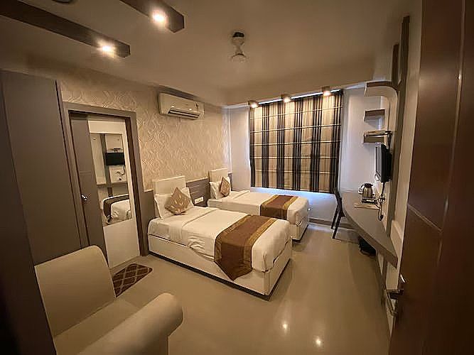 Starlit Select Nirvana Varanasi Premium Twin Room