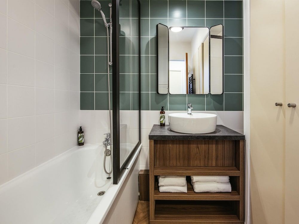 Aparthotel Adagio Paris Buttes Chaumont Studio, 1 Double Bed 4