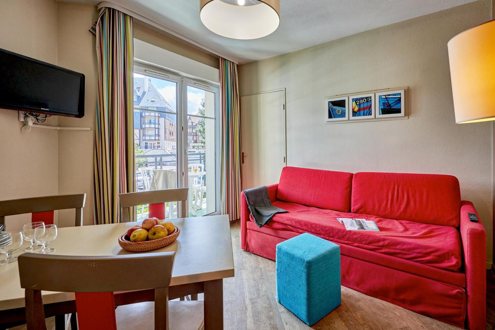 One-Bedroom Apartment with Balcony (4 People)