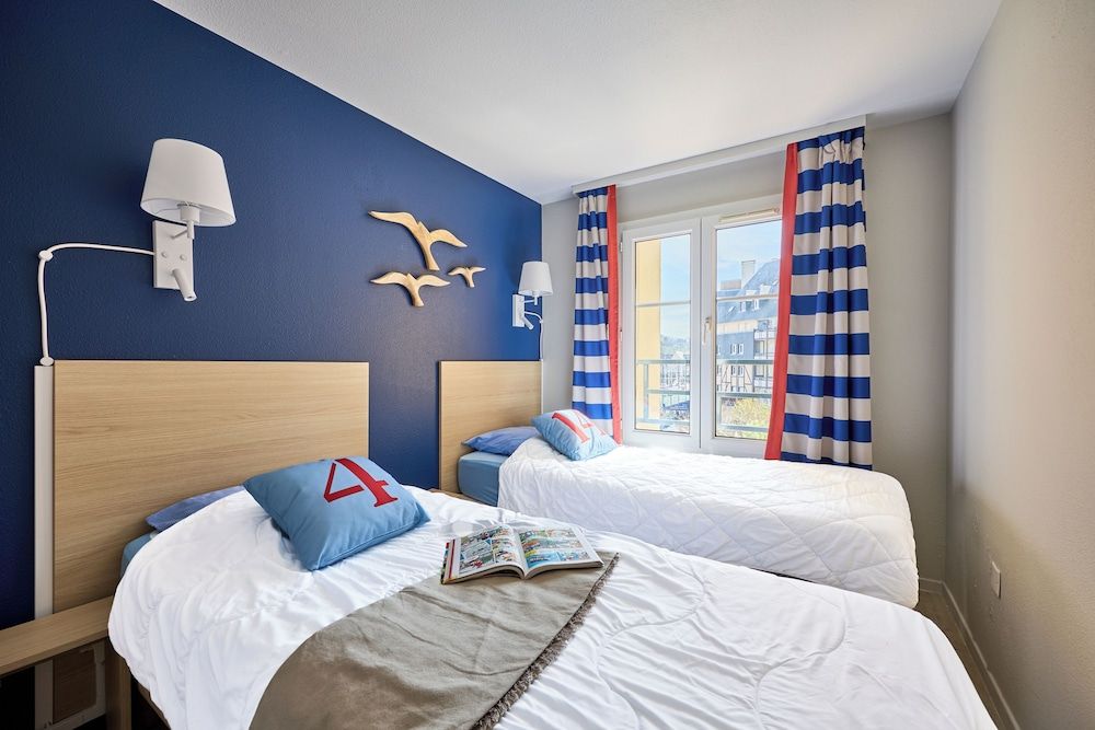 Apartment 6 people - 1 bedroom + 1 sleeping area - Duplex - Balcony - Renovated