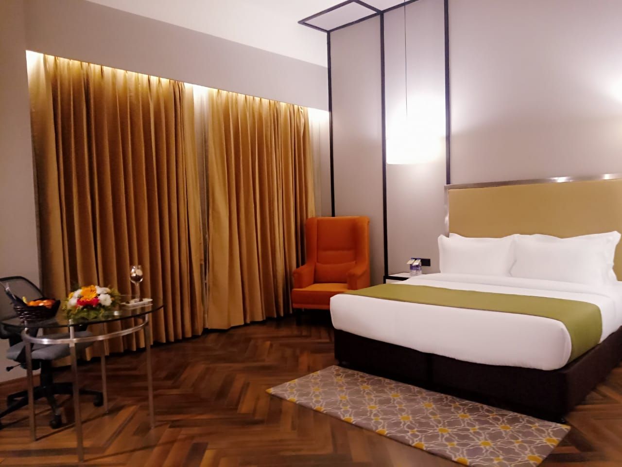Executive Room