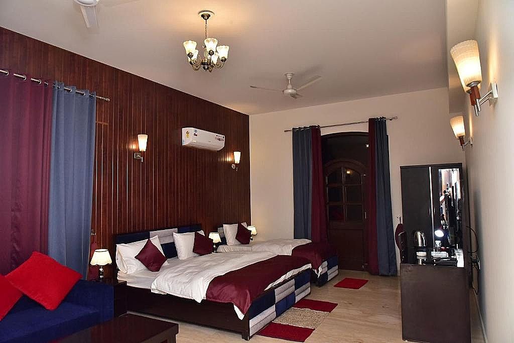 Nook Inn Comfort Room 3