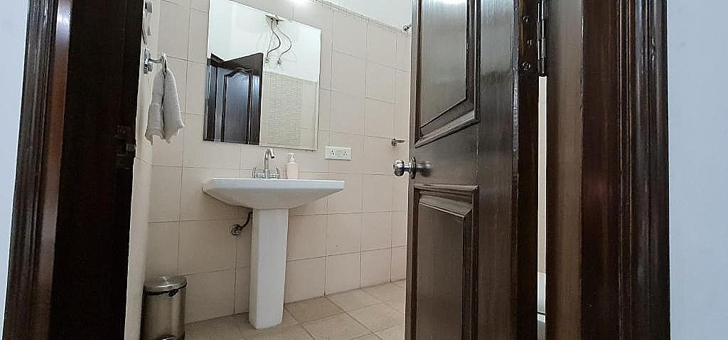 Nook Inn Premium Room 9