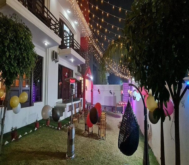 Hotel Exterior