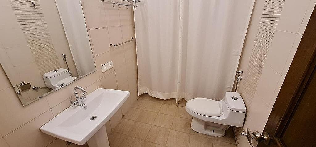 Nook Inn Comfort Room 8