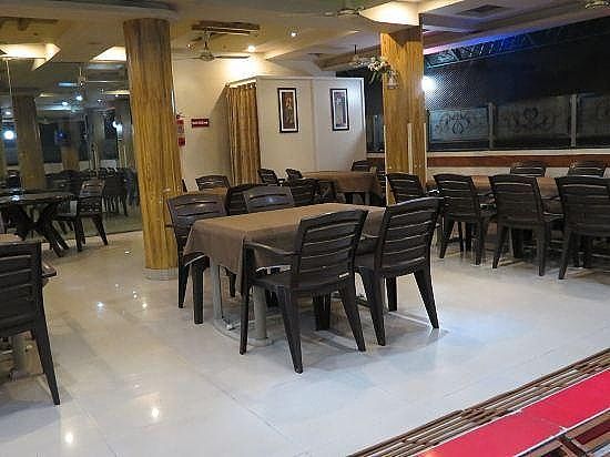 Food & Dining