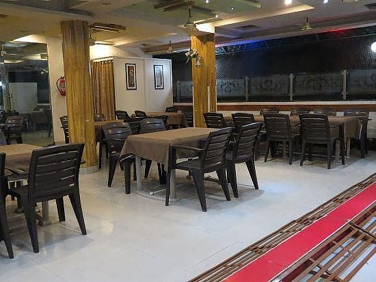 Food & Dining