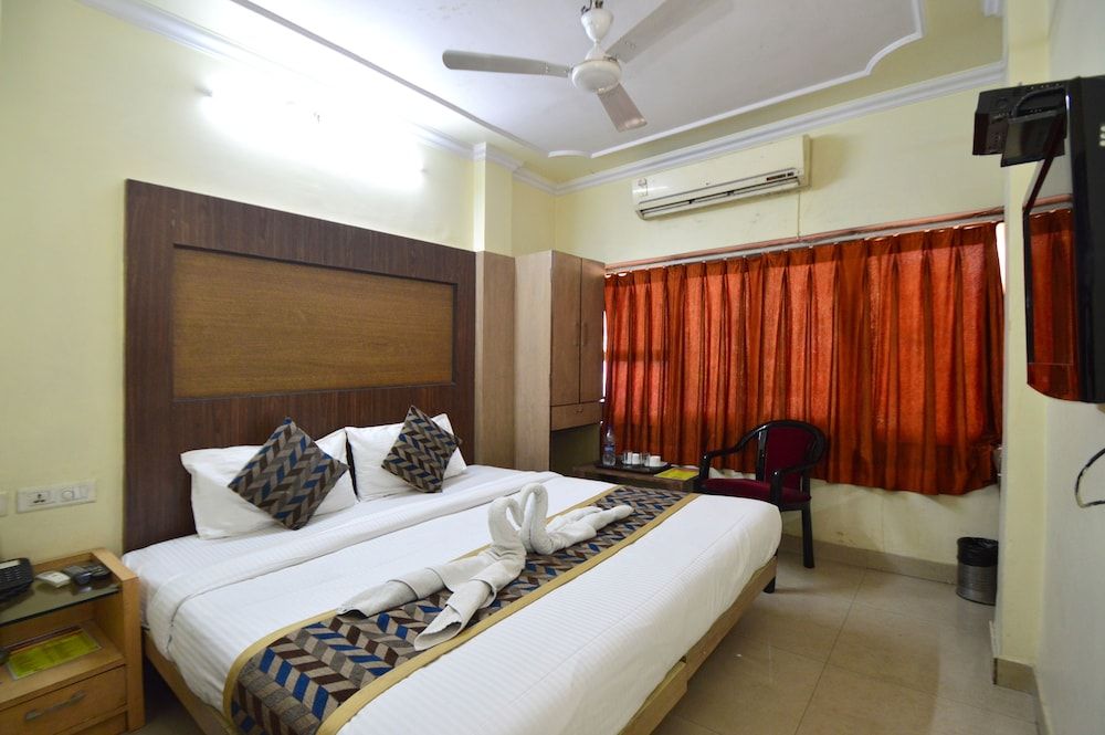 undefined Hotel Radha Palace 9
