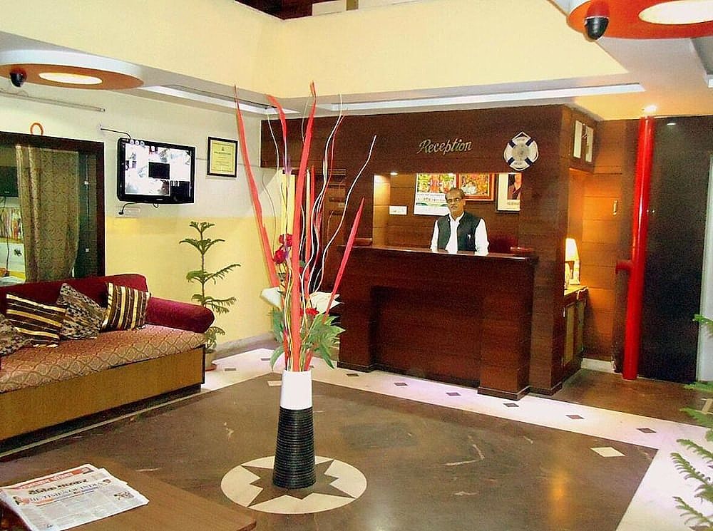 Hotel Radha Palace