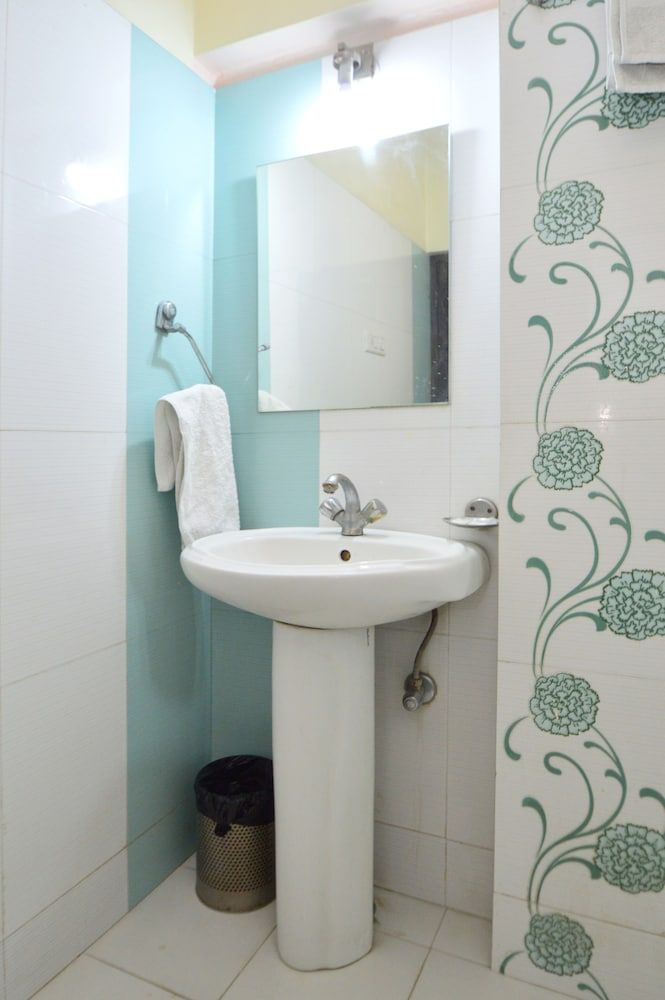Hotel Radha Palace