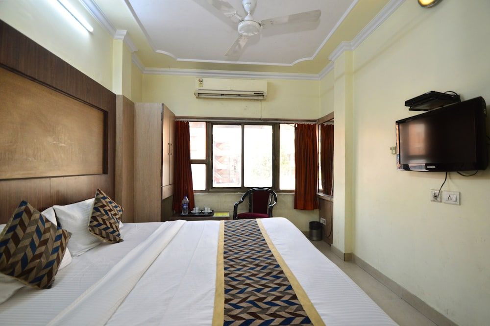 Hotel Radha Palace