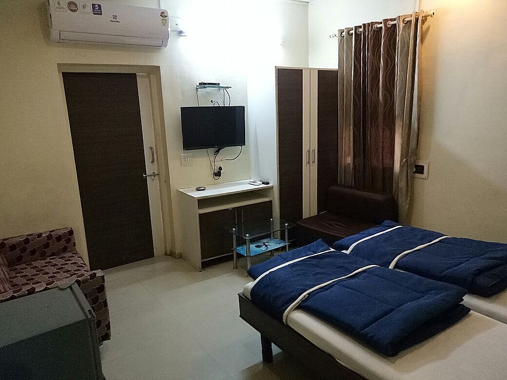 Deluxe AC Room