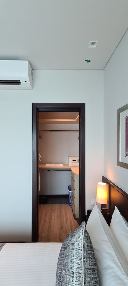 Somerset Bencoolen Singapore Deluxe Room, 1 Bedroom 6