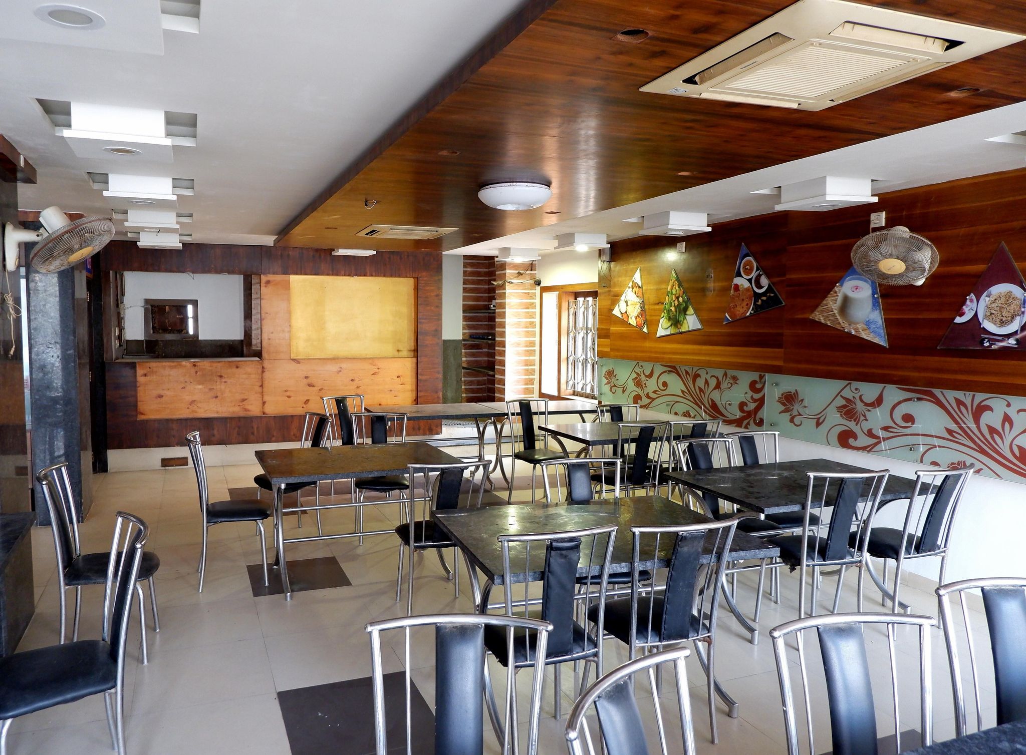 Food & Dining