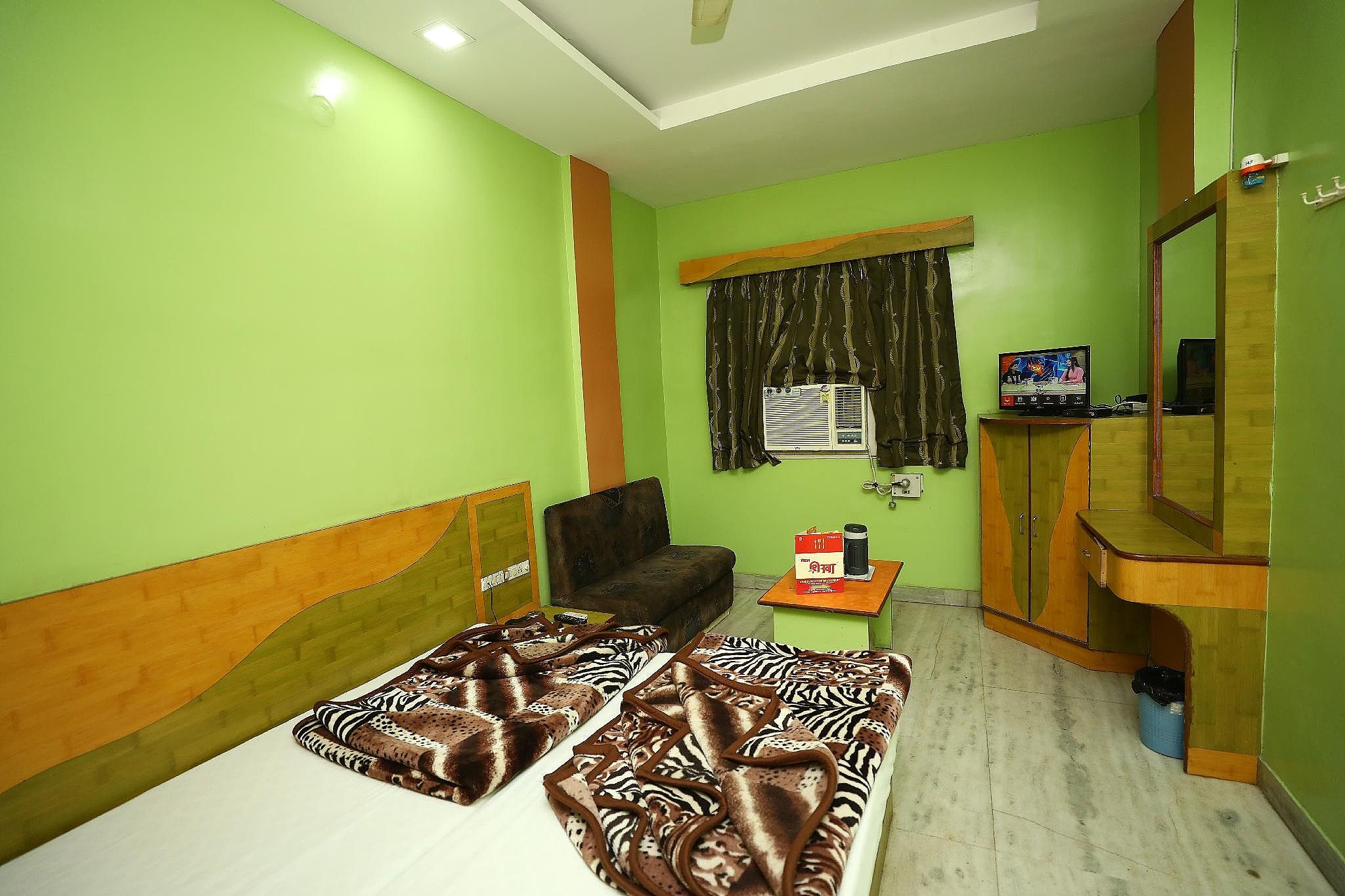 Hotel Shikha Palace Standard Double Room 4