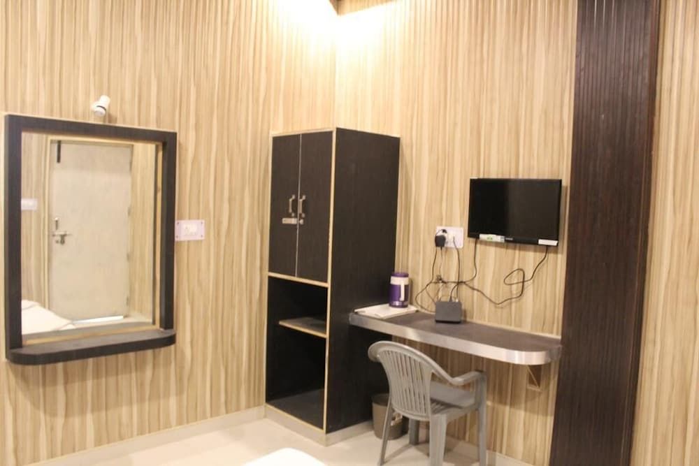 undefined Hotel Gokul inn 10