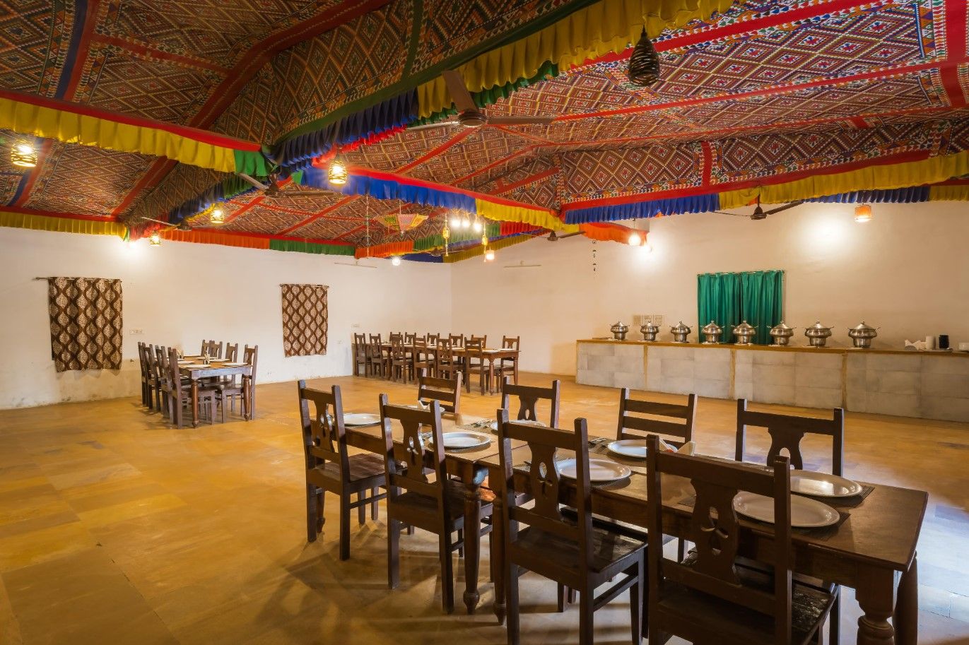 Food & Dining