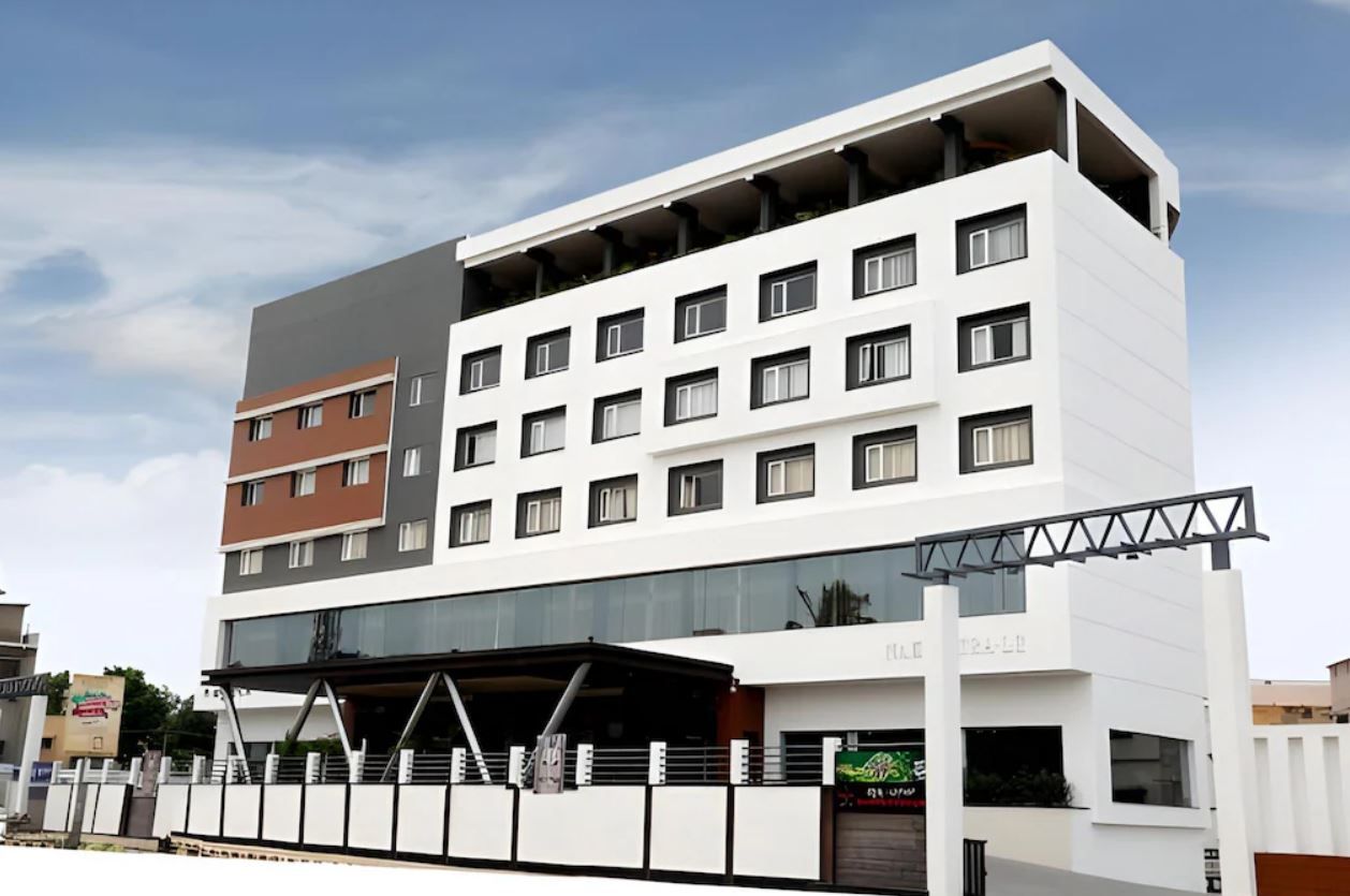 undefined iROOMZ Nakshatra-LR