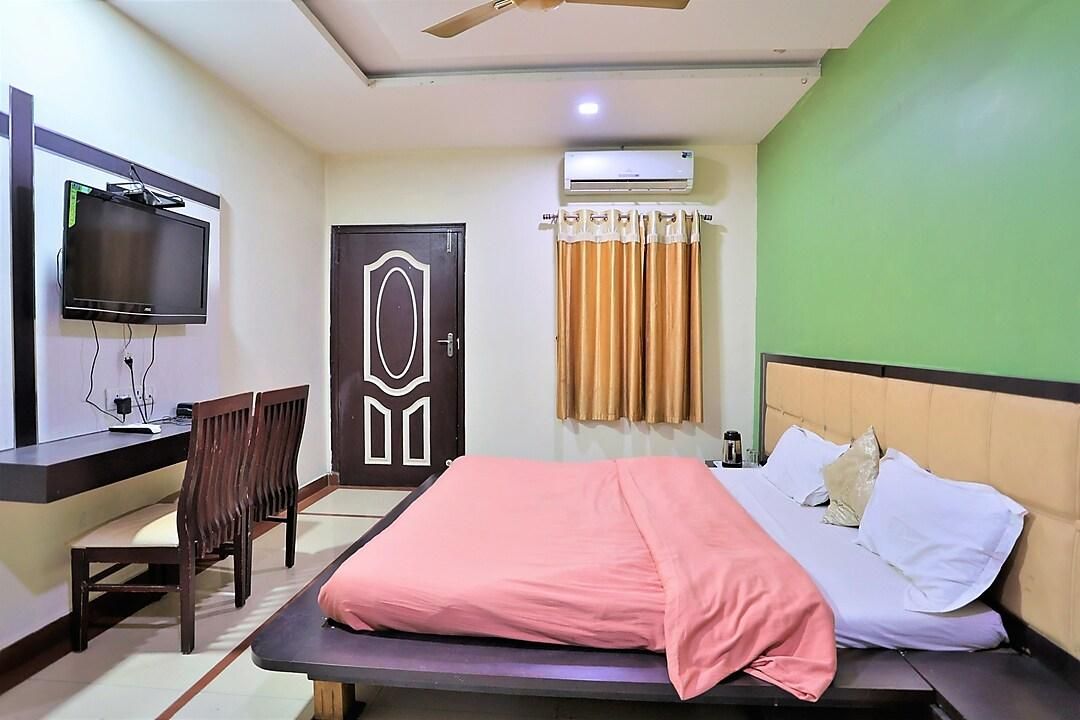 undefined Hotel Nityanand Residency 7