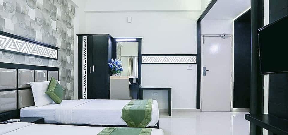 Deluxe AC Single Room