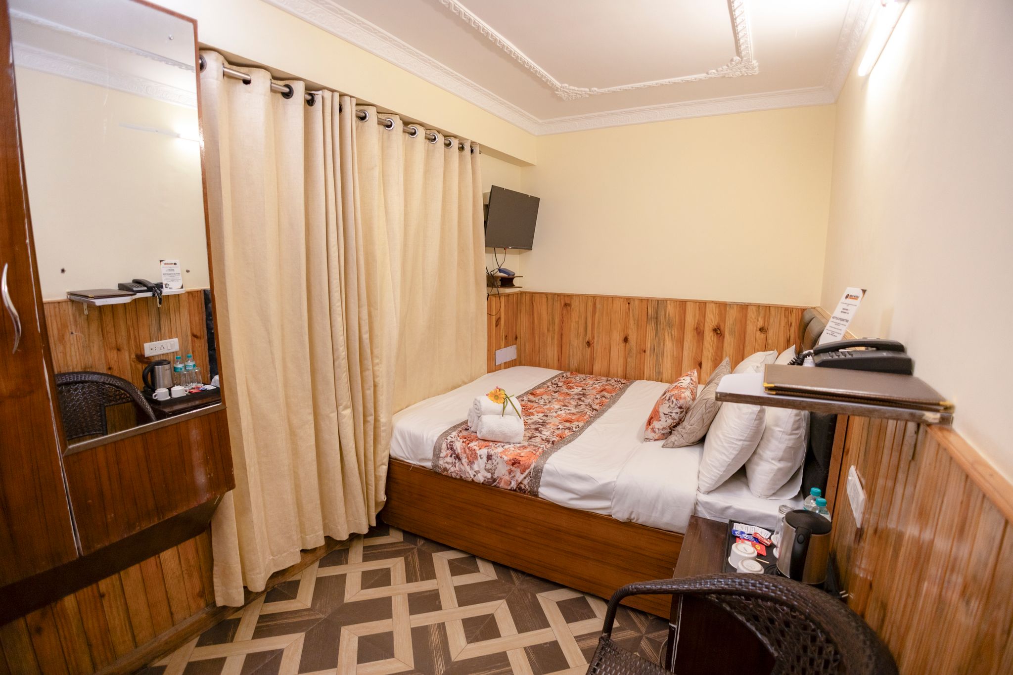 INDUS MOUNT ROYALE - 100 Meters from Mall Comfort (Non View) 2