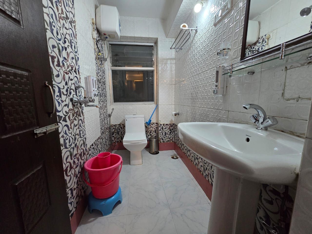 INDUS MOUNT ROYALE - 100 Meters from Mall Comfort (Non View) 11