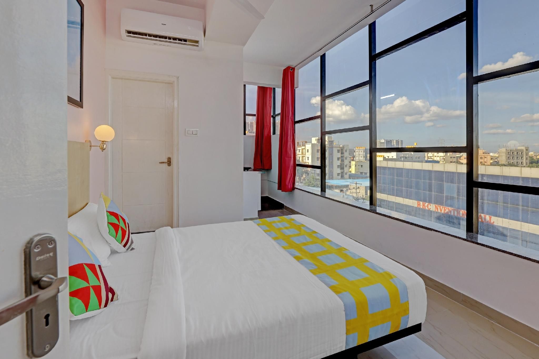 undefined Hotel O Home Compact Studio Kr Puram Near Phoenix Marketcity 3