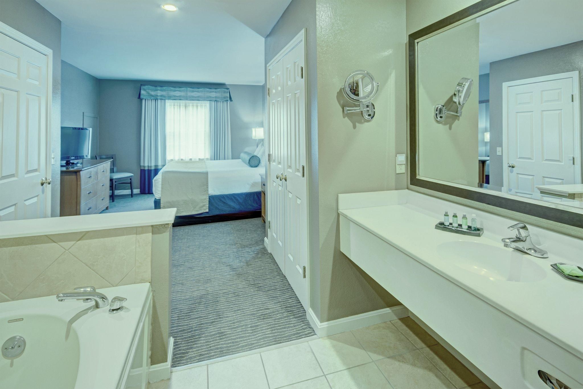 2 Bedroom Condo