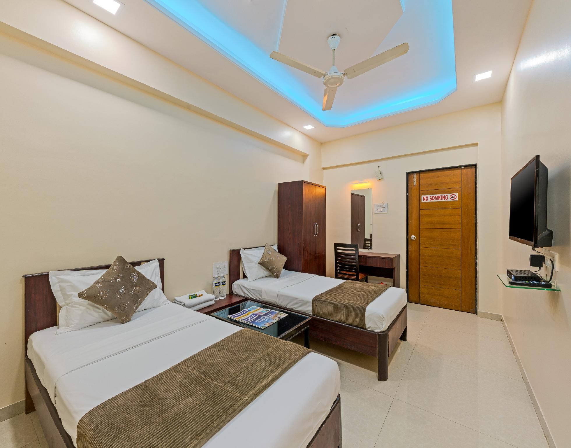 undefined Hotel Anand Inn Residency 8