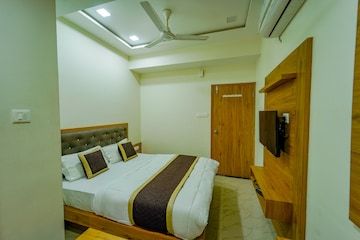 Hotel Green Park Deluxe Double/Twin Bed Room 2