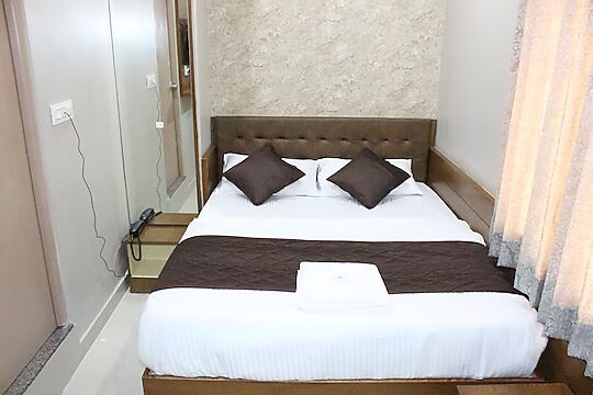 undefined Olivia Inn & Suites 4