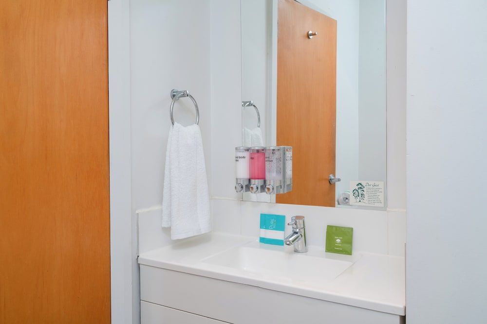 Leisure Inn Penny Royal Hotel & Apartments One-Bedroom Apartment 4