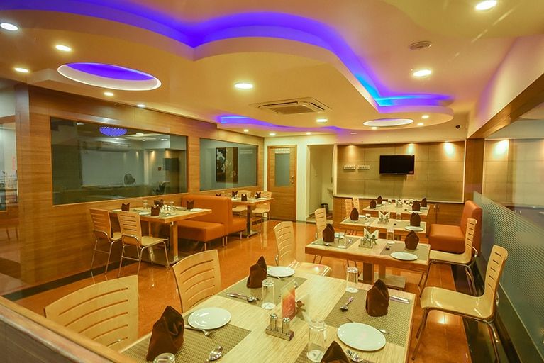 Food & Dining