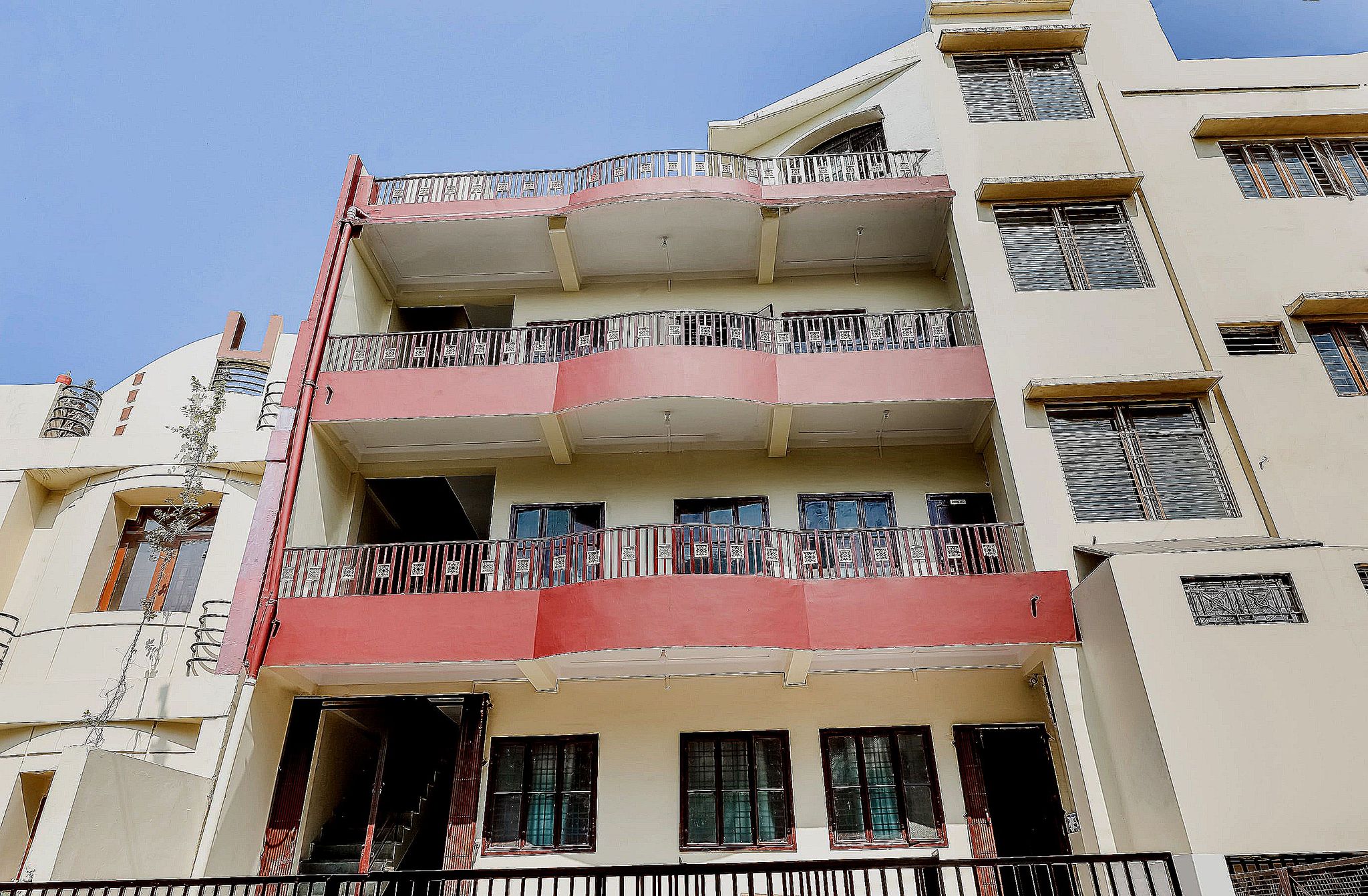 "Hotel O Marina Near Cit Road Ladies Park, Park Circus"