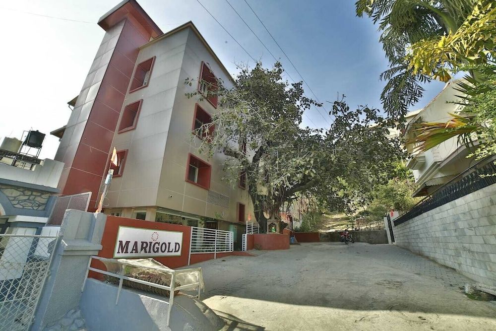 undefined Hotel Marigold Mount Abu With Swimming Pool 10