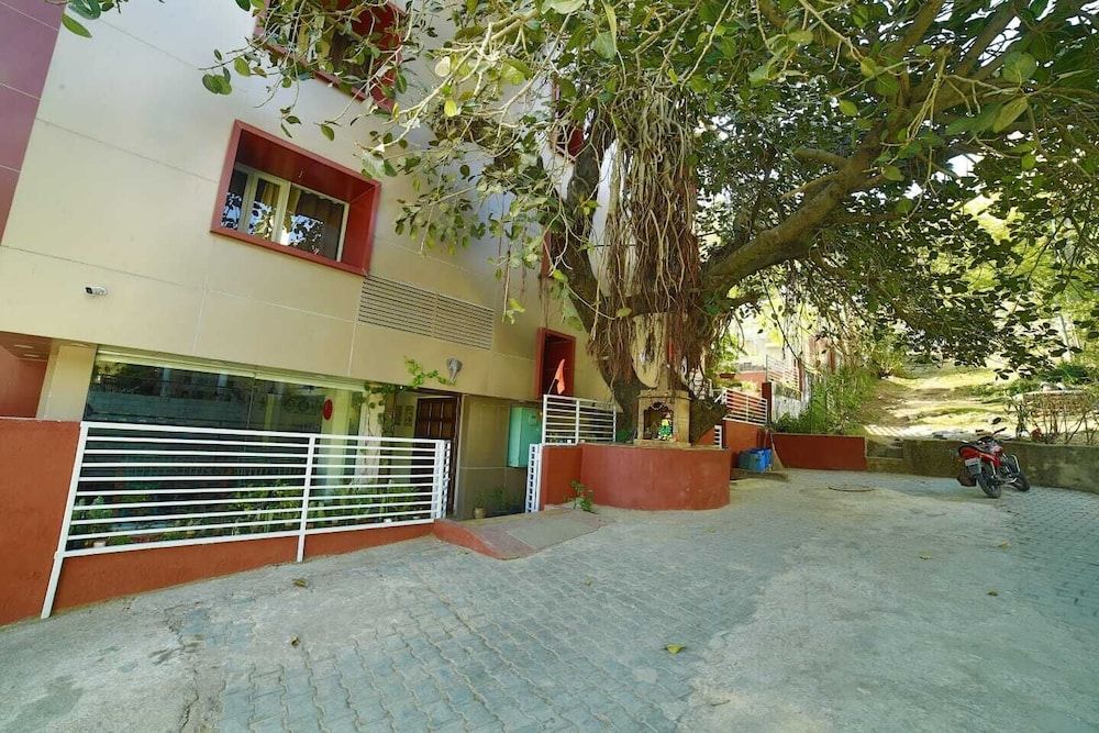 undefined Hotel Marigold Mount Abu With Swimming Pool 9
