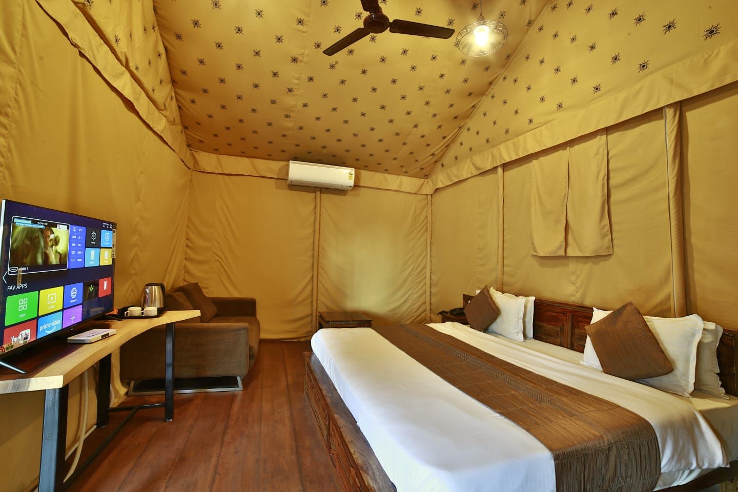 Hotel Marigold Mount Abu With Swimming Pool by SAH Luxury Tent 3