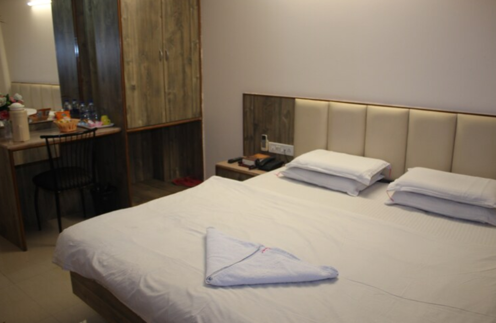 Hotel Niraj International AC KING 3