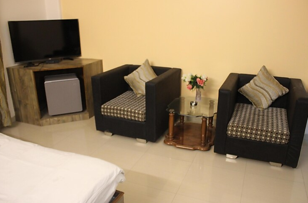 Hotel Niraj International AC KING 4