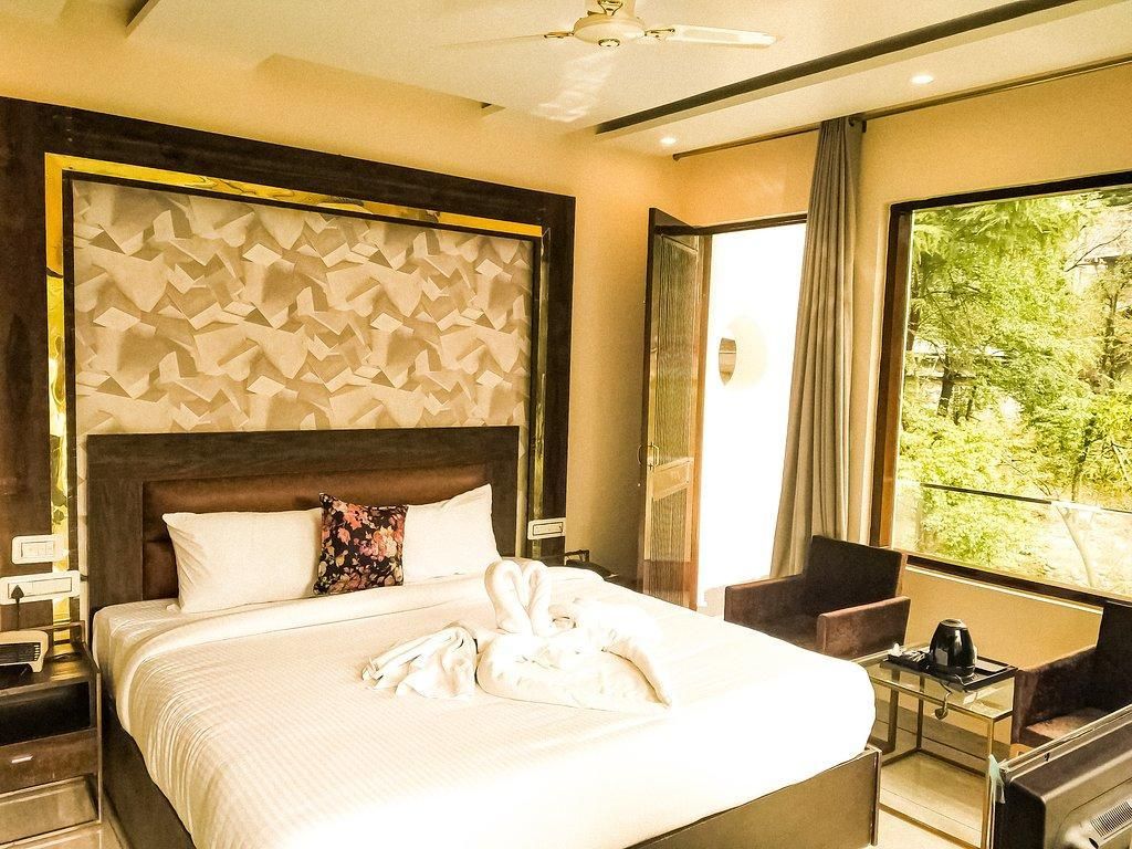 undefined Golden Rock AM Hotel Kollection 8
