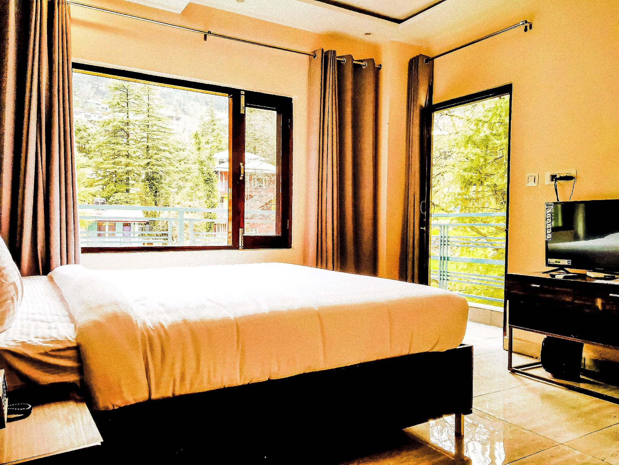 Golden Rock AM Hotel Kollection Mountain Room with Balcony 5