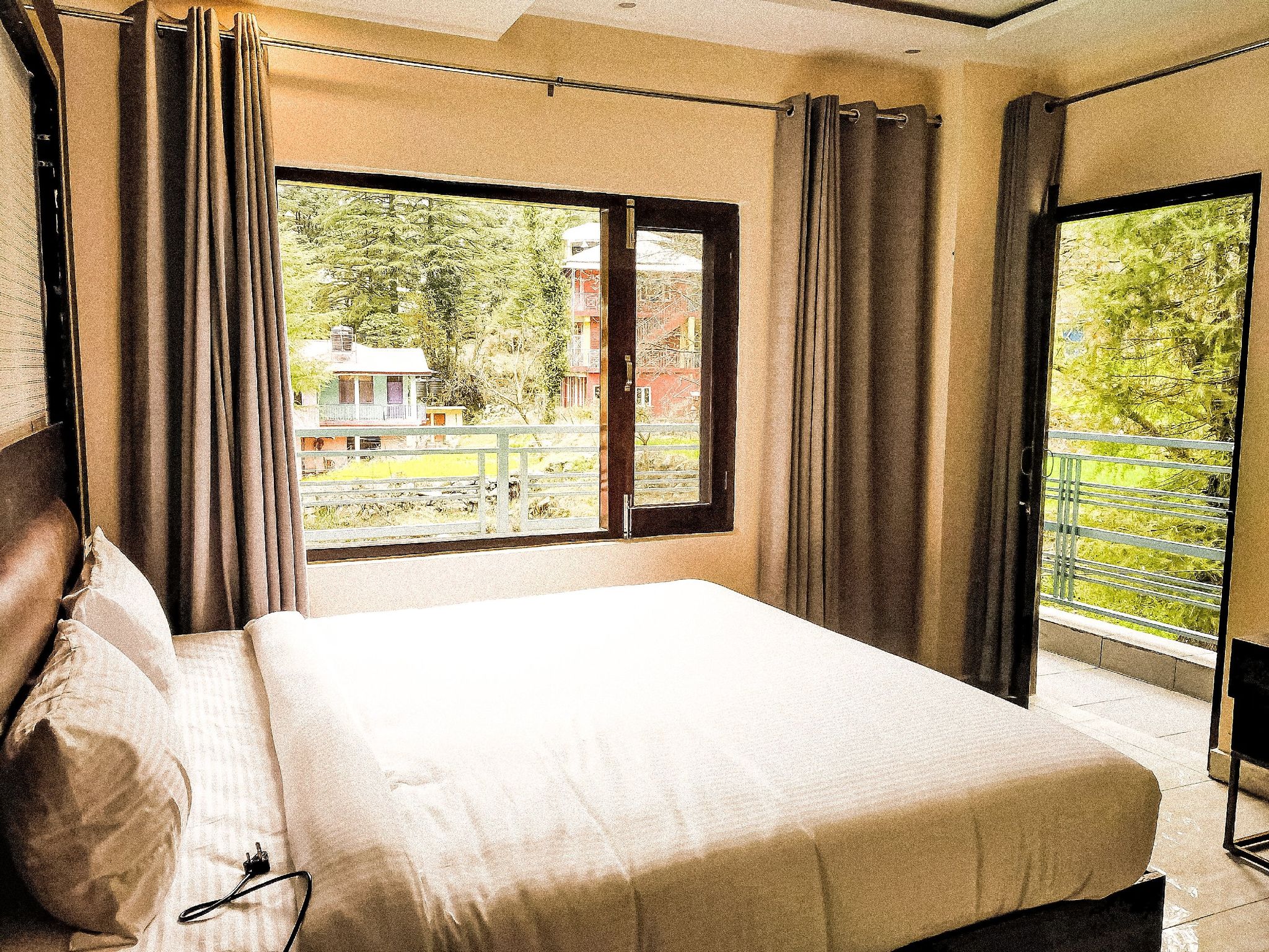 Golden Rock AM Hotel Kollection Mountain Room with Balcony 4