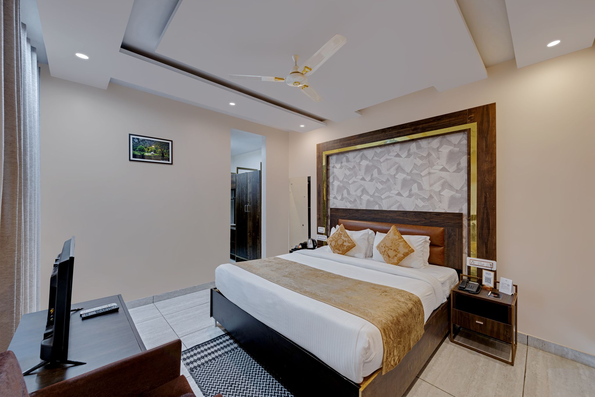Golden Rock AM Hotel Kollection Mountain Room with Balcony 2