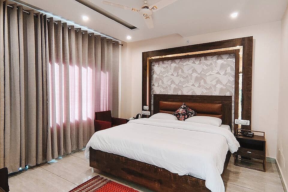 Golden Rock AM Hotel Kollection Himalayan Room with Balcony 4